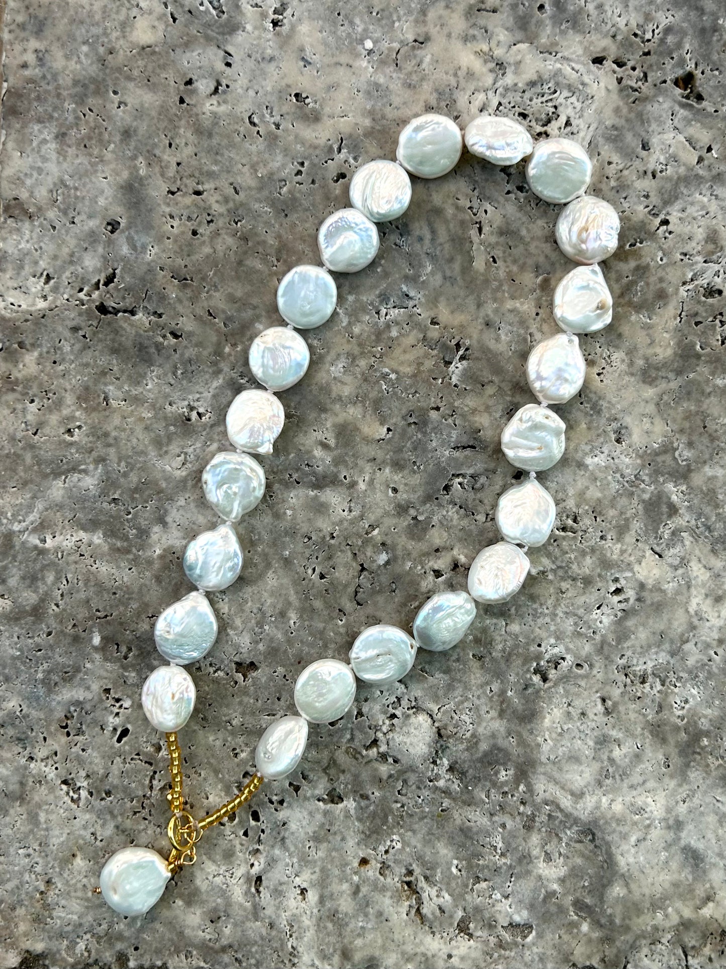 The Drift - Circle Pearl Necklace