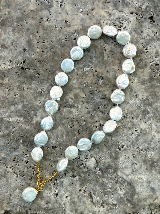 The Drift - Circle Pearl Necklace